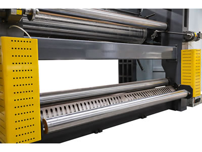 Double-layer glue machine